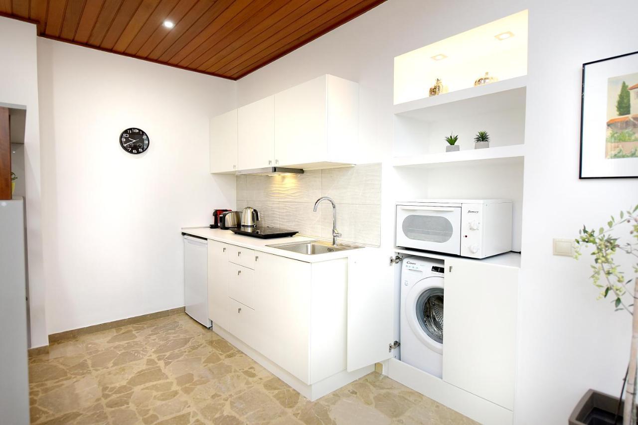 Martha'S Home Rhodes City 외부 사진